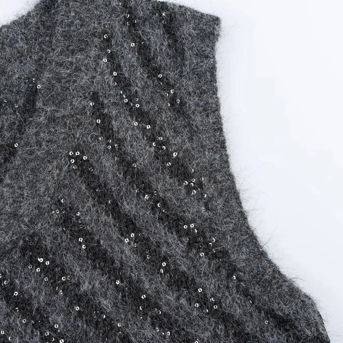 SEQUIN KNITTED SWEATER VEST