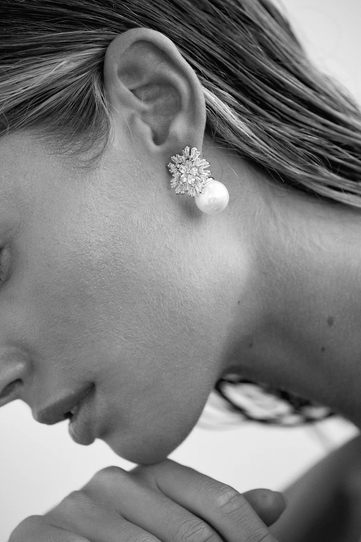 AMELIE PEARL EARRINGS
