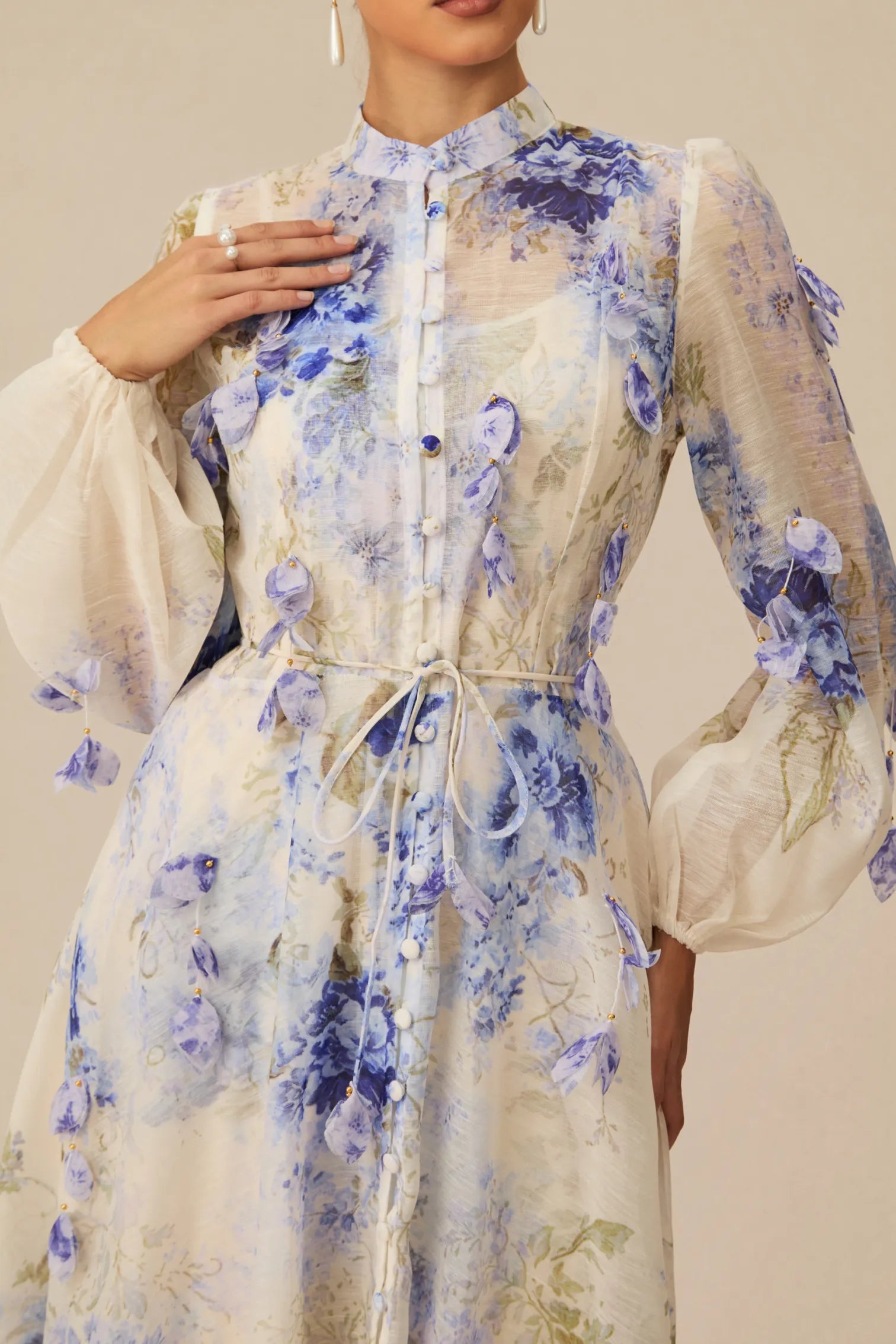 DRESSES