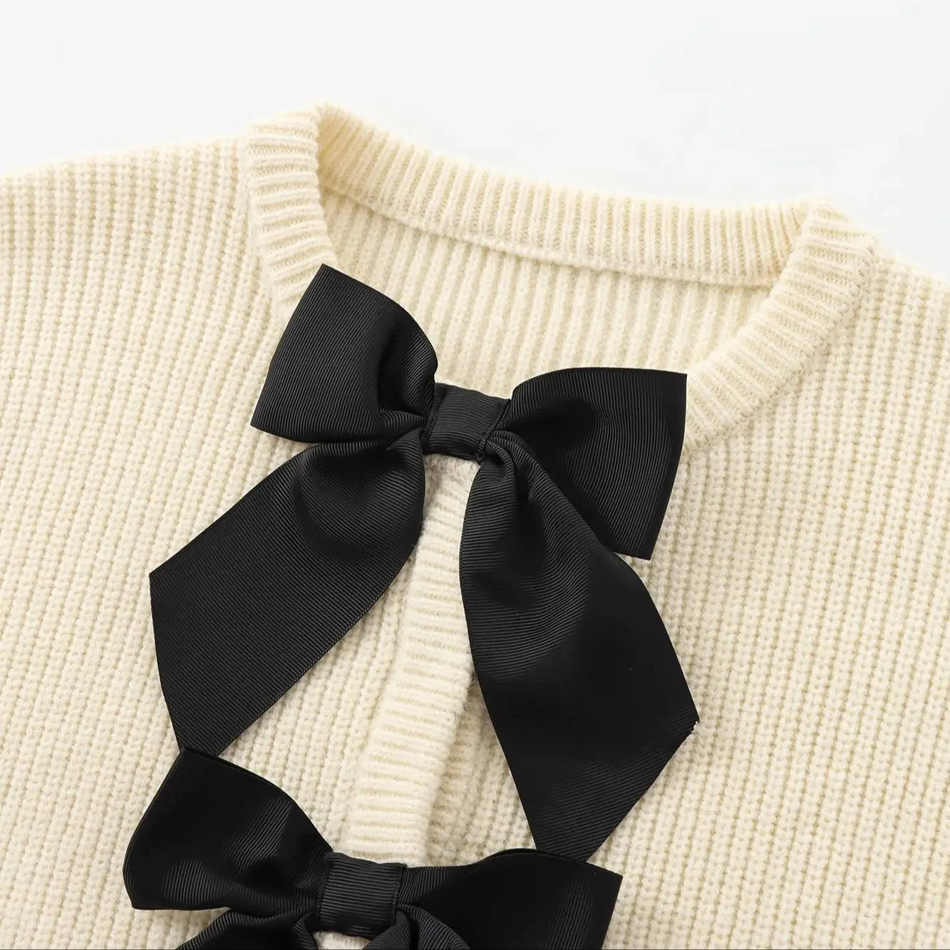 GIGI BOW CARDIGAN