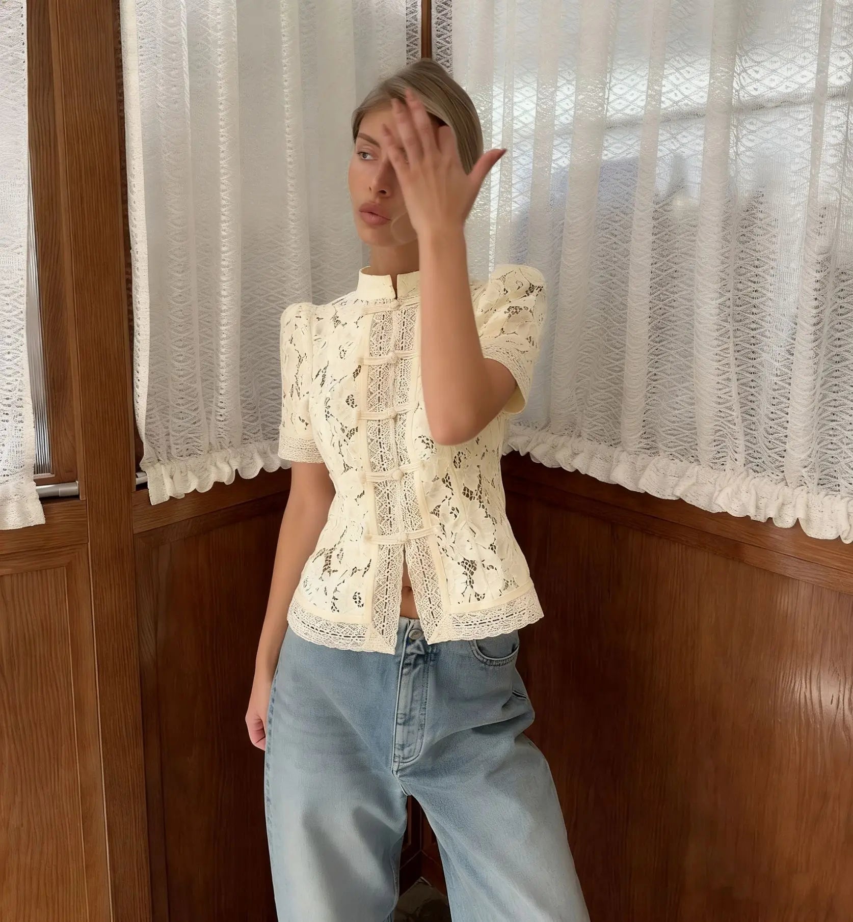 IMERA LACE BLOUSE